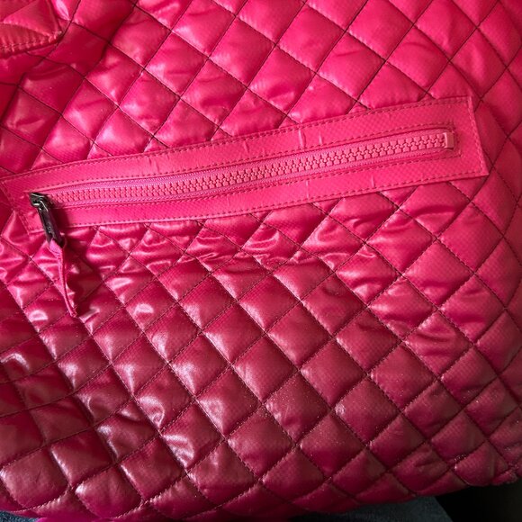 Oliver Thomas Peloton Colab Kitchen Sink Bag - Picture 2 of 7